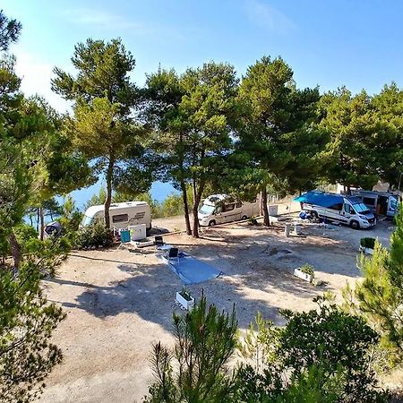 Kamp Vira Mobile Homes Хвар Екстериор снимка