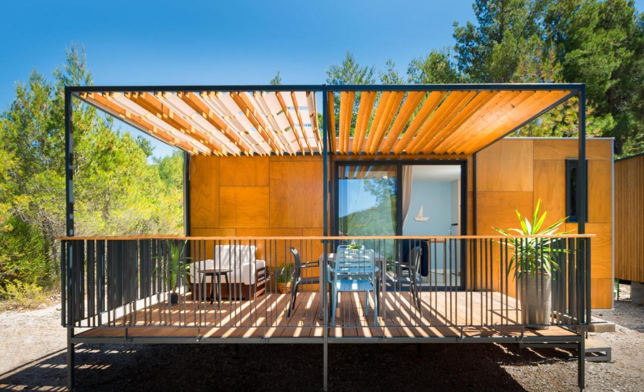 Kamp Vira Mobile Homes Хвар Екстериор снимка