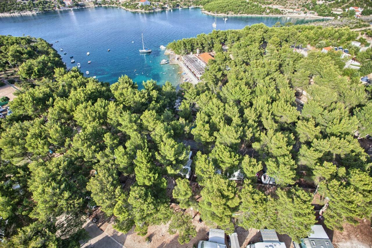 Kamp Vira Mobile Homes Хвар Екстериор снимка